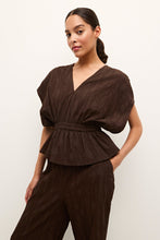 Vesta Top - Walnut