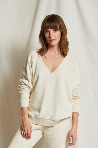 Dakota Fleece V Neck Sweatshirt - Sugar